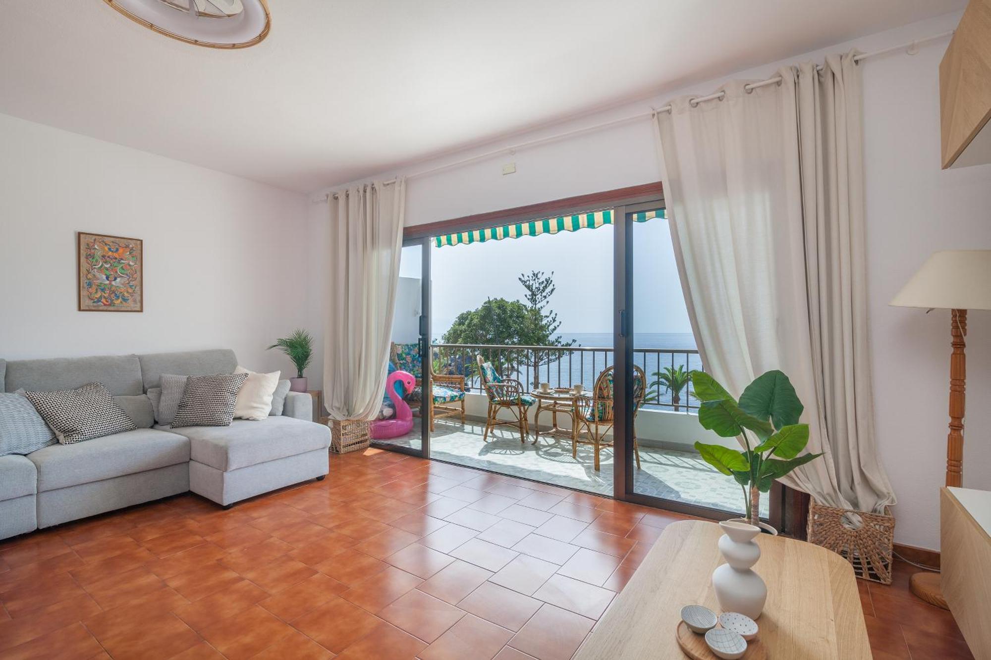 Casa De Franco - Ocean View, Terrace, Balcony, 50M From Playa La Arena, Fibre Net Apartment Puerto de Santiago  Bagian luar foto
